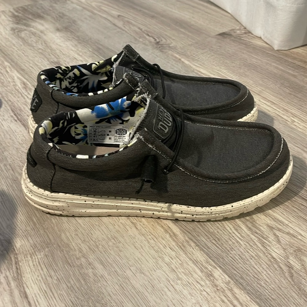 Hey Dudes size mens 8